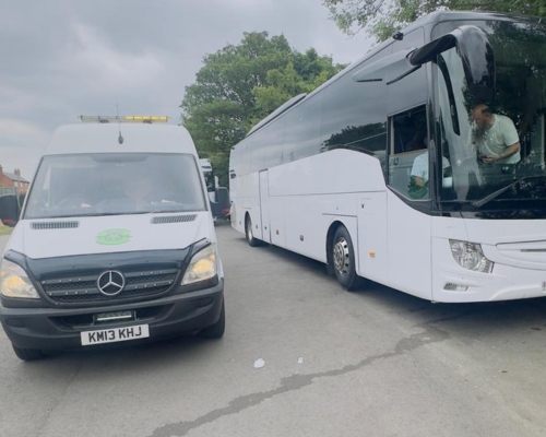 coach tyre repair birmingham west midlands white (1)